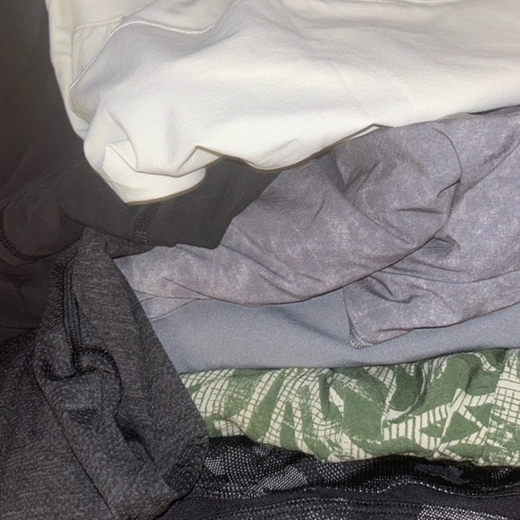 RESELLERS Woman’s Athletic Sports Death pile box 7 items lulu, Nike & more! - Picture 6 of 10